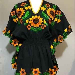 Mexican embroidered butterfly style blouse!!